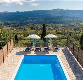 5 bedroom villa with pool, near Acharavi, sleeps 9